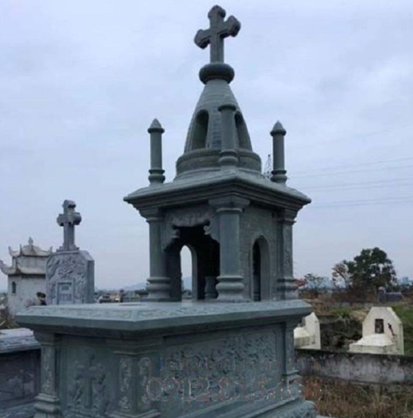 Mộ đá Công giáo một mái Mộ đá Công giáo một mái
