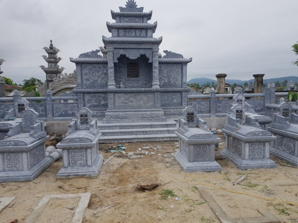 Lựa chọn vị trí đặt mộ phù hợp Lựa chọn vị trí đặt mộ phù hợp