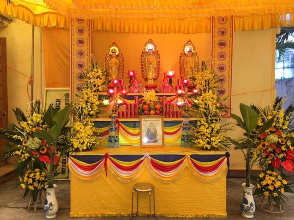 Ý nghĩa của việc trang trí bàn thờ tang lễ Ý nghĩa của việc trang trí bàn thờ tang lễ