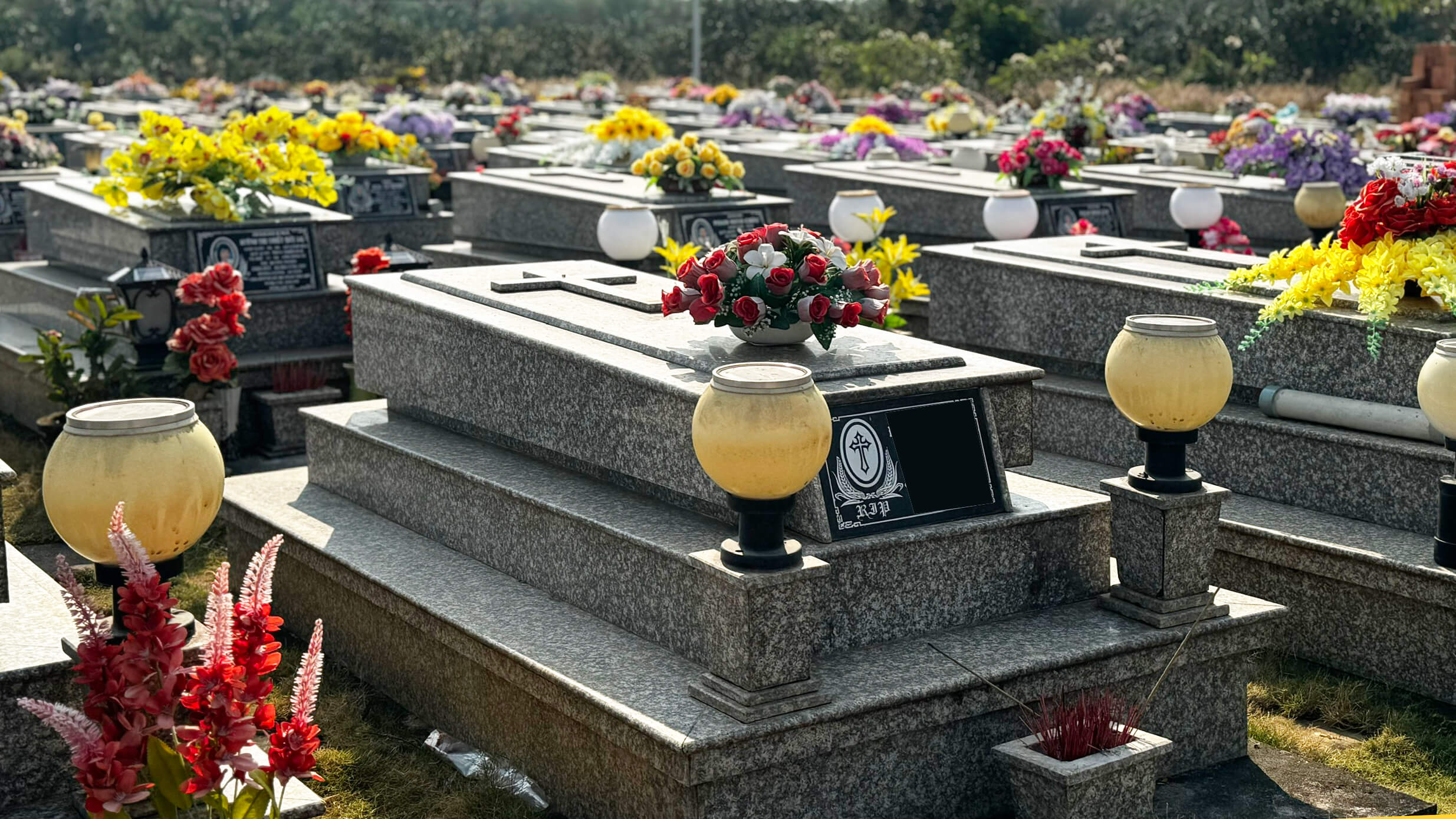 Những điều cần lưu ý khi xây dựng và chăm sóc Mộ Công Giáo Những điều cần lưu ý khi xây dựng và chăm sóc Mộ Công Giáo