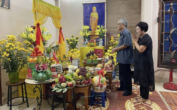 Cúng 49 ngày là nghi lễ giảm tội, tạo phước đức và tưởng nhớ người chết