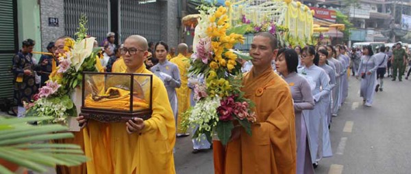 Nghi thức động quan của người theo Phật Giáo Nghi thức động quan của người theo Phật Giáo
