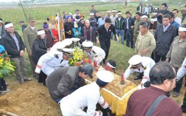 Chôn cất người chết cần lên kế hoạch thực hiện cẩn thận từ nhiều ngày Chôn cất người chết cần lên kế hoạch thực hiện cẩn thận từ nhiều ngày