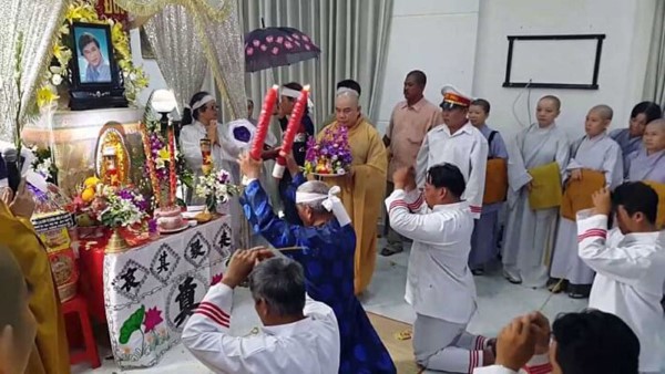 Mỗi một vùng miền người Hoa sẽ có những tang phục khác nhau