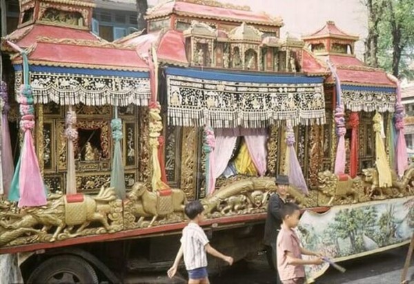 Lễ di quan trong phong tục tang lễ của người Hoa tại Việt Nam Lễ di quan trong phong tục tang lễ của người Hoa tại Việt Nam