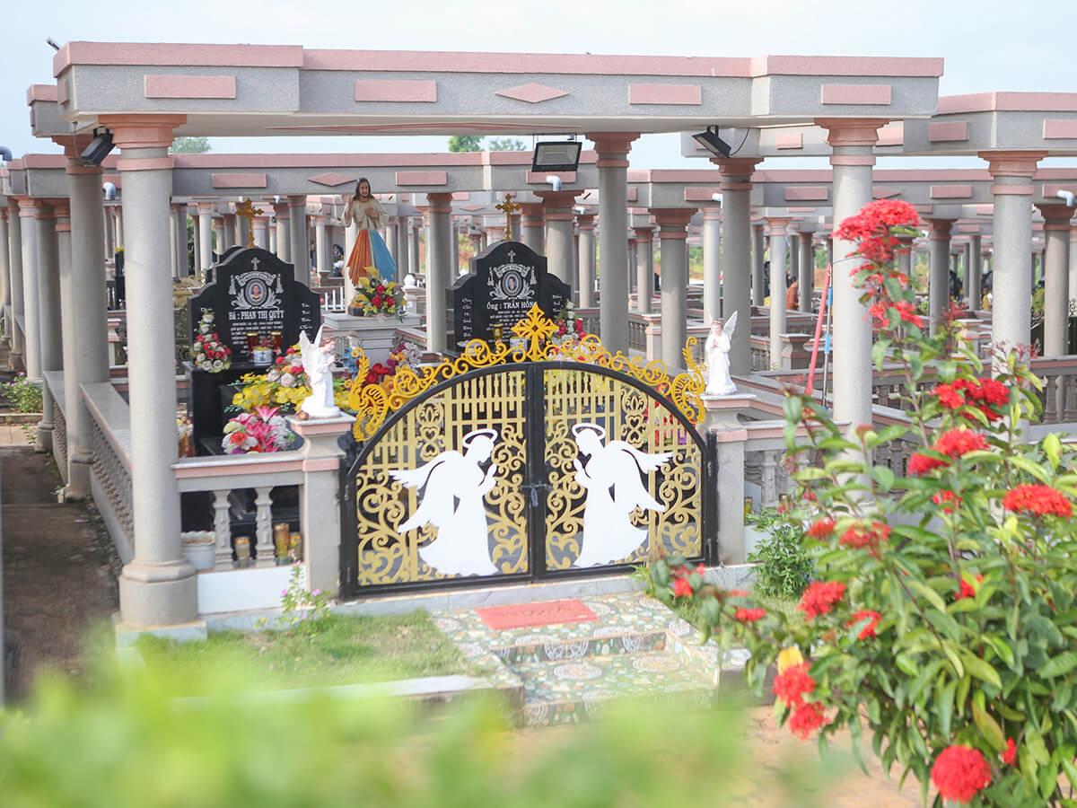 mộ song thân hoa viên châu đức (2)